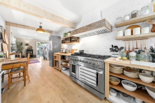 626 13Th Street E, North Vancouver, BC 