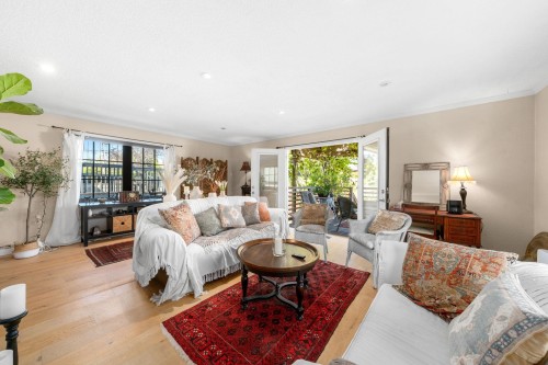626 13Th Street E, North Vancouver, BC 