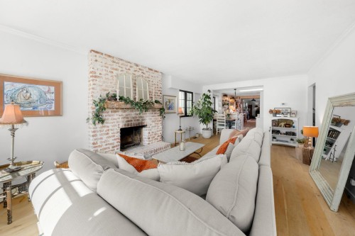 626 13Th Street E, North Vancouver, BC 