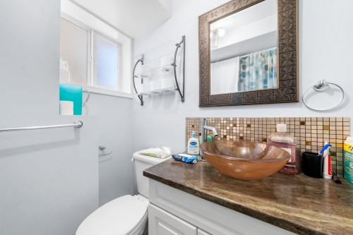 626 13Th Street E, North Vancouver, BC 