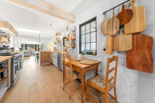 626 13Th Street E, North Vancouver, BC 