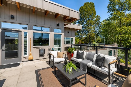 1075 1St Street W, North Vancouver, BC 