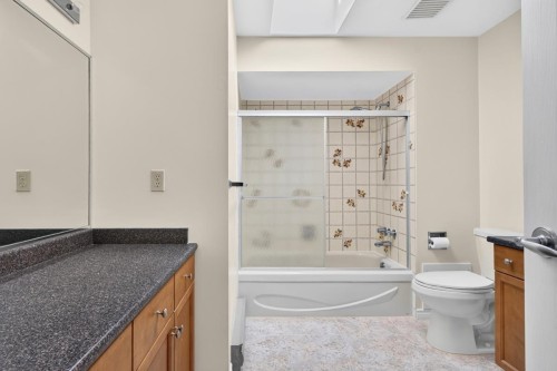 8251 Coldfall Court, Richmond, BC 