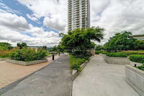 2501-2968 Glen Drive, Coquitlam, BC 