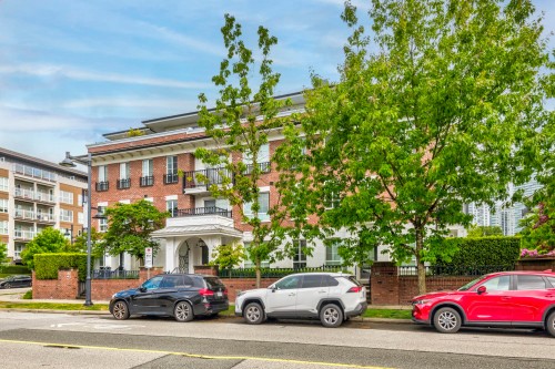 309-545 Foster Avenue, Coquitlam, BC 