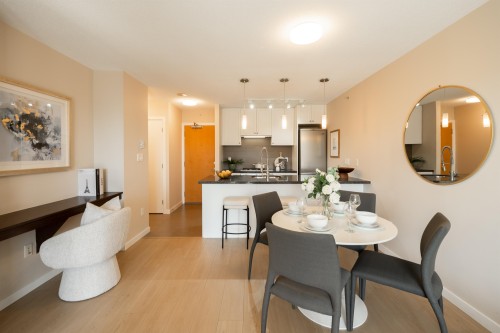 608-2982 Burlington Drive, Coquitlam, BC 