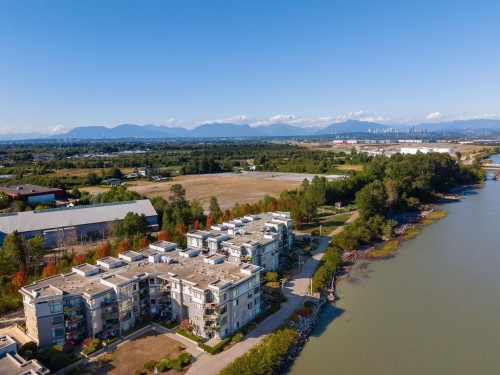 201-14300 Riverport Way, Richmond, BC 