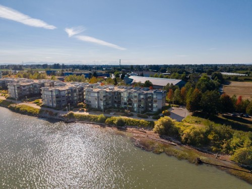 201-14300 Riverport Way, Richmond, BC 