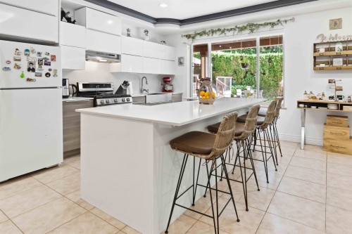 3339 Plateau Boulevard, Coquitlam, BC 