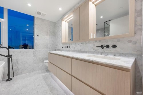 1502-1180 Broughton Street, Vancouver, BC 
