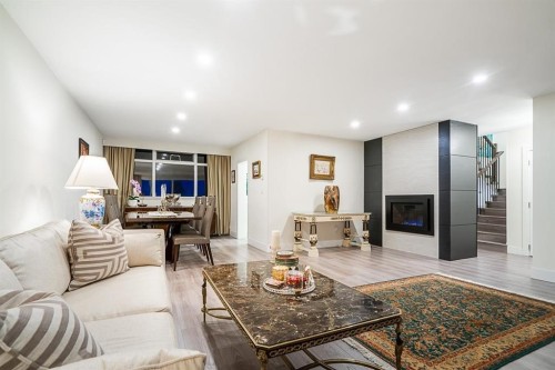 1555 Lawson Avenue, West Vancouver, BC 