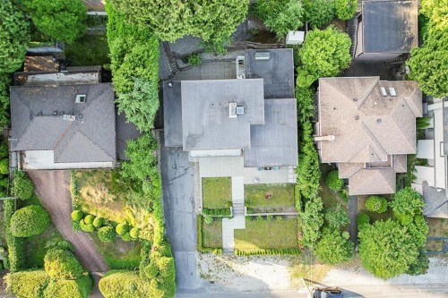 1555 Lawson Avenue, West Vancouver, BC 