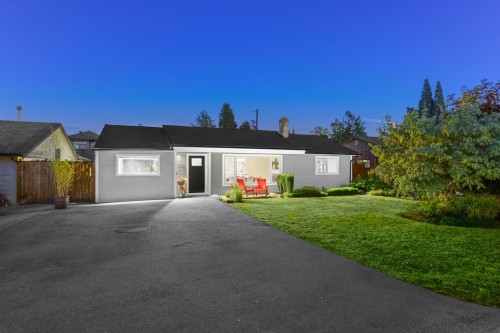 1208 Rosewood Crescent, North Vancouver, BC 