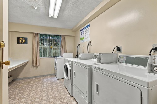 304-1611 3Rd Avenue E, Vancouver, BC 