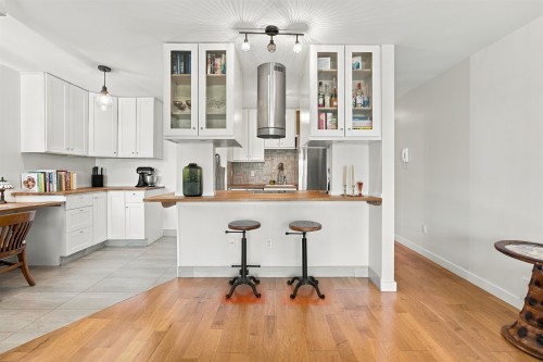 304-1611 3Rd Avenue E, Vancouver, BC 