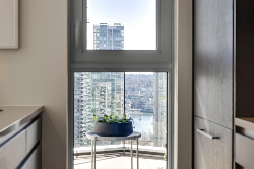2606-889 Pacific Street, Vancouver, BC 