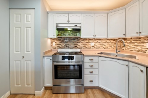 606-301 Maude Road, Port Moody, BC 