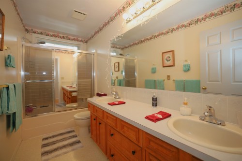 1073 Grandview Road, Gibsons, BC 