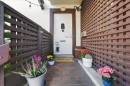 1124 Ironwork Passage, Vancouver, BC 