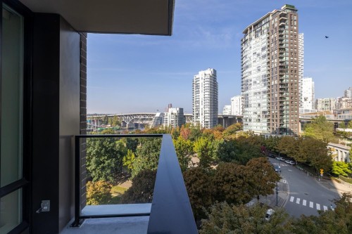 906-455 Beach Crescent, Vancouver, BC 