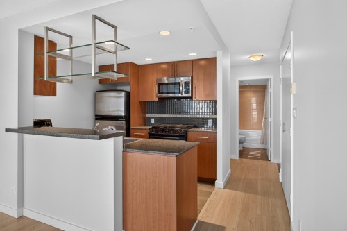 906-455 Beach Crescent, Vancouver, BC 