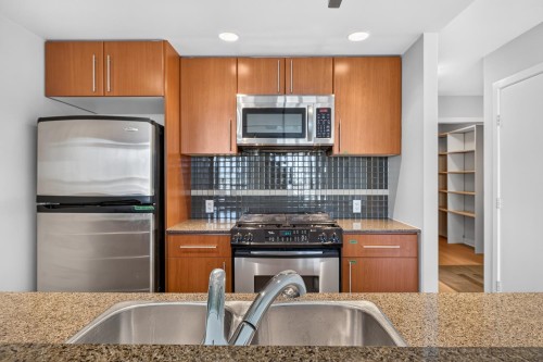 906-455 Beach Crescent, Vancouver, BC 