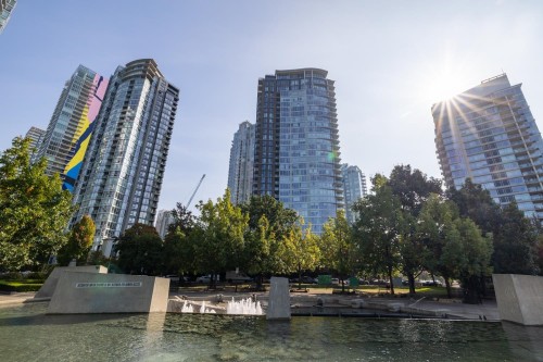 906-455 Beach Crescent, Vancouver, BC 
