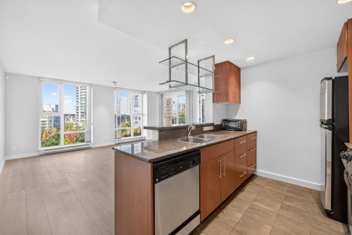 906-455 Beach Crescent, Vancouver, BC 
