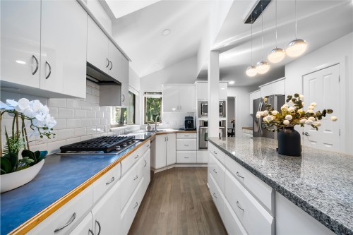 5520 Huckleberry Lane, North Vancouver, BC 