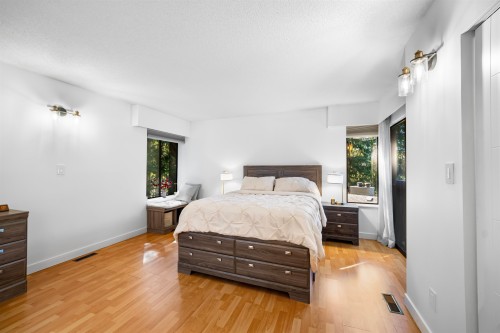 5520 Huckleberry Lane, North Vancouver, BC 