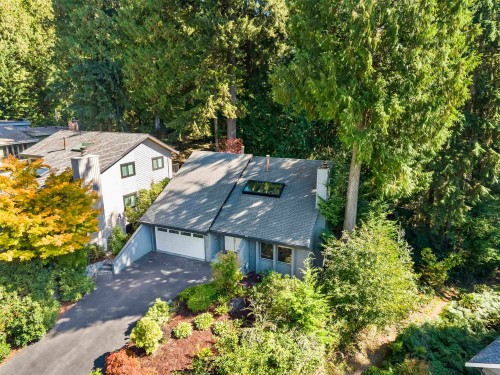 5520 Huckleberry Lane, North Vancouver, BC 
