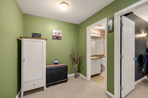 24327 102 Avenue, Maple Ridge, BC 