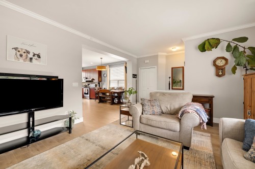 24327 102 Avenue, Maple Ridge, BC 
