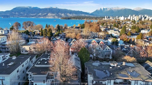 2142 1St Avenue W, Vancouver, BC 