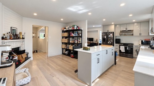 5298 Schou Street, Burnaby, BC 