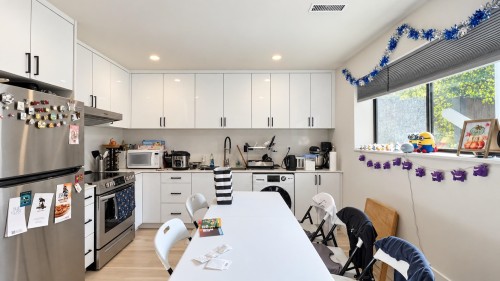 5298 Schou Street, Burnaby, BC 