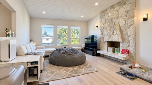 5298 Schou Street, Burnaby, BC 