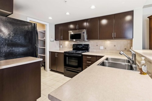 1006-295 Guildford Way, Port Moody, BC 