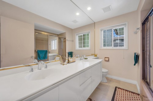 7 Semana Crescent, Vancouver, BC 