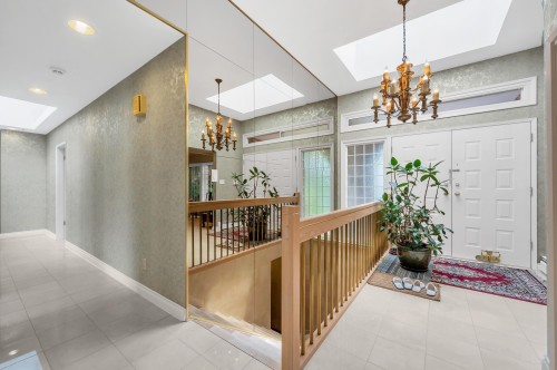 7 Semana Crescent, Vancouver, BC 