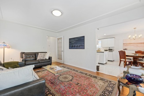 1154 Harold Road, North Vancouver, BC 