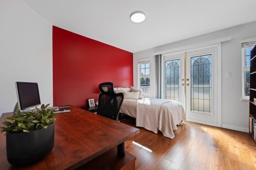 1154 Harold Road, North Vancouver, BC 