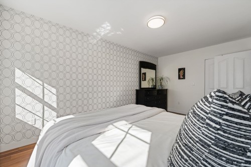 1154 Harold Road, North Vancouver, BC 