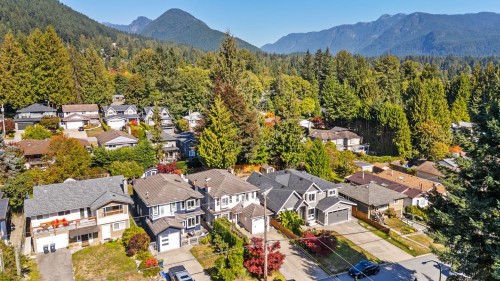 1154 Harold Road, North Vancouver, BC 