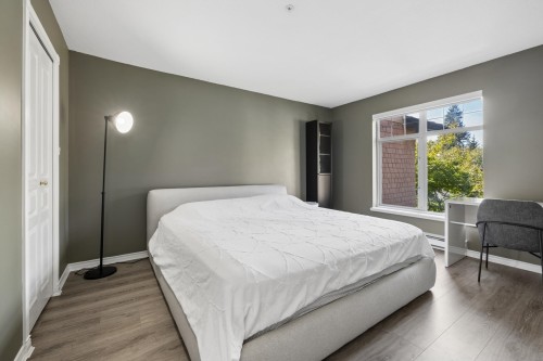 201-1140 Strathaven Drive, North Vancouver, BC 