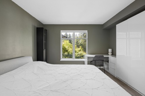 201-1140 Strathaven Drive, North Vancouver, BC 