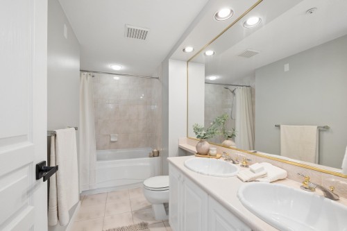 201-1140 Strathaven Drive, North Vancouver, BC 