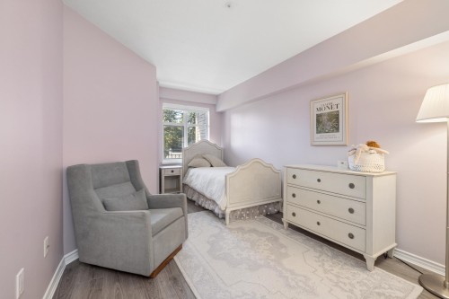 201-1140 Strathaven Drive, North Vancouver, BC 