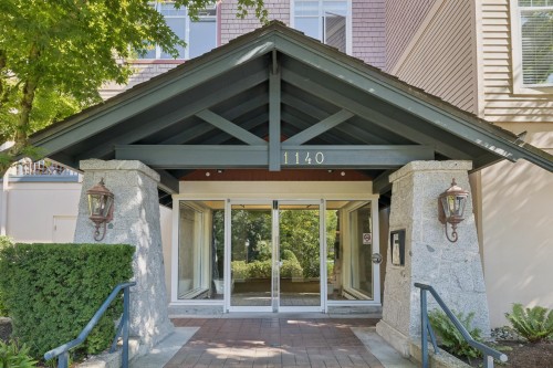 201-1140 Strathaven Drive, North Vancouver, BC 