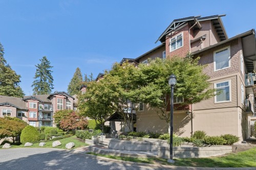 201-1140 Strathaven Drive, North Vancouver, BC 